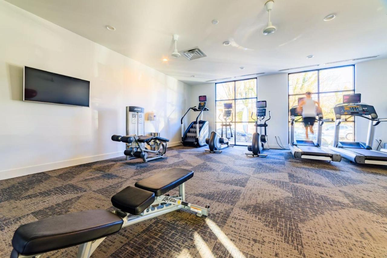Carytown Living With *Pool And Gym* Apartment Ричмънд Екстериор снимка